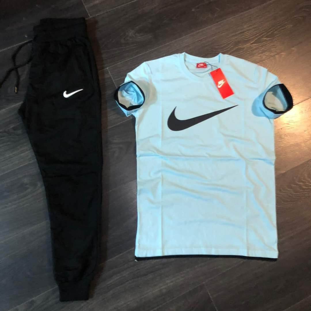 E_markting123's tweet photo. اطقم قطنية NIKE 
مقاسات L XL XXL 
4لون 

الحبة 7500 https://t.co/eHT0iKq3tH