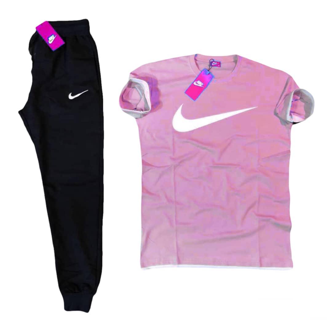 E_markting123's tweet photo. اطقم قطنية NIKE 
مقاسات L XL XXL 
4لون 

الحبة 7500 https://t.co/eHT0iKq3tH