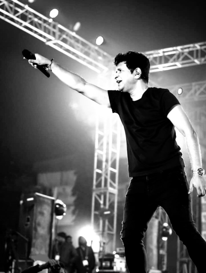 All we can say is we are heartbroken, losing one legend after another💔💔

Rest in Peace KK🙏🙏
#RIPKK