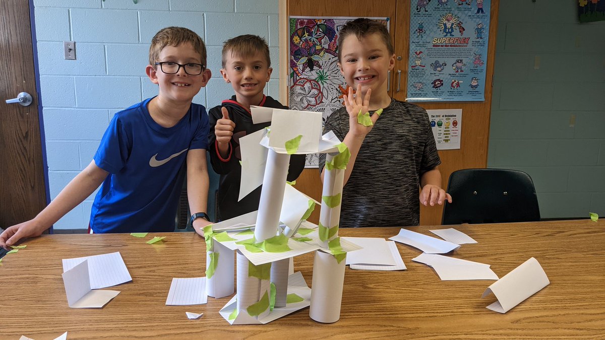 RebeccaFarnham2's tweet photo. Cooperative tower building in first grade small groups! #groupplan https://t.co/RXXDi1UMvv