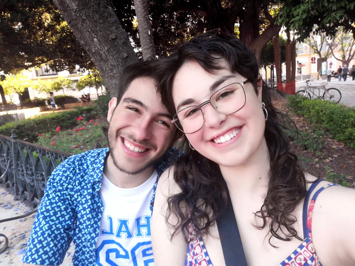 Esta no soy yo visitando a Manu, esta soy yo viniéndome a vivir a Sevilla y quedando con Manu.