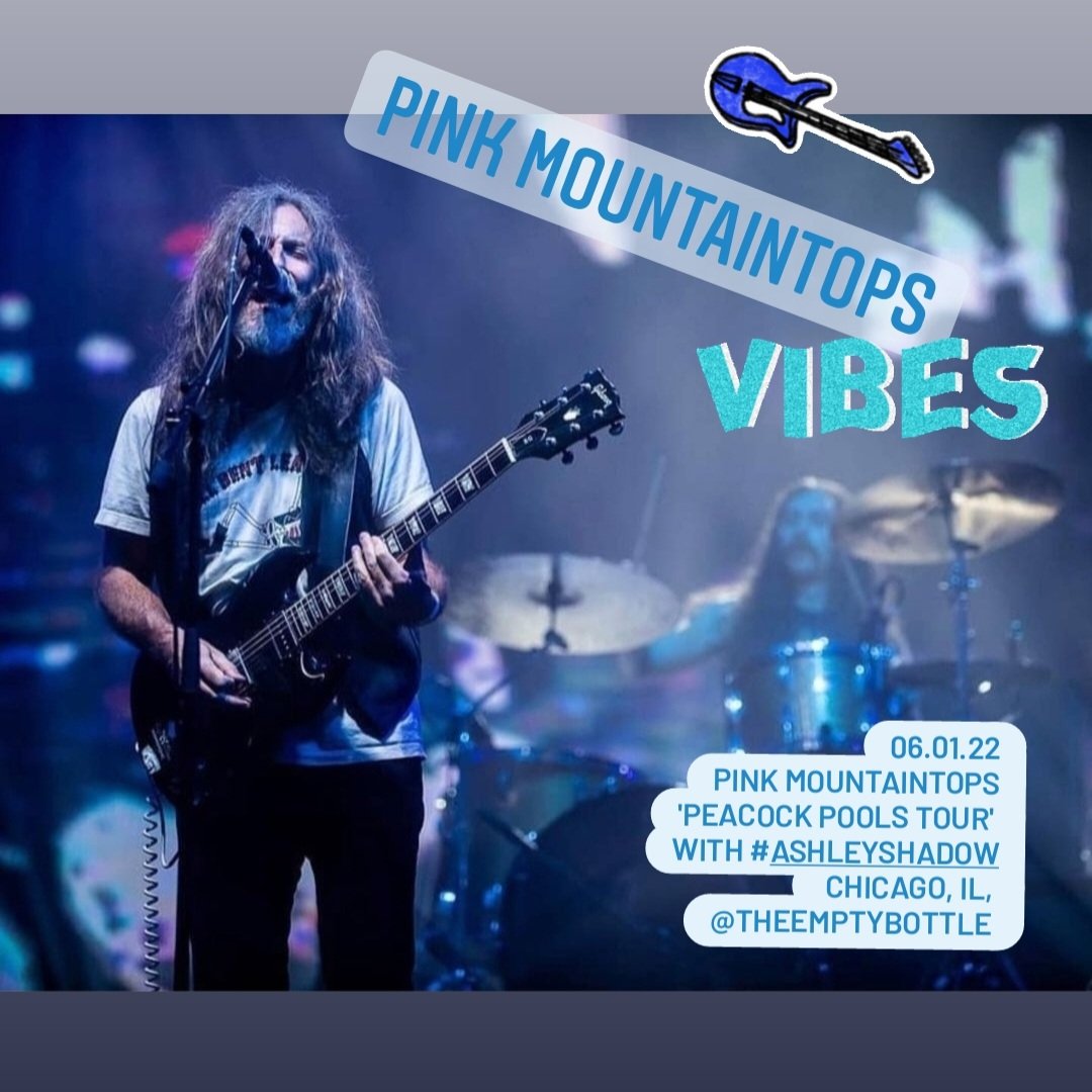 TartColette's tweet photo. 06.01.22 - PINK MOUNTAINTOPS 'Peacock Pools Tour' with #ashleyshadow (Tygh Runyan on bass) in Chicago, IL, @theemptybottle 🎸💥🎸
#TyghRunyan #livetour #concert  #PinkMountaintops @pinkmtps
@RunyanTygh #rockband #peacockpools #actoronbass #livemusic https://t.co/7jNAr7DZW4