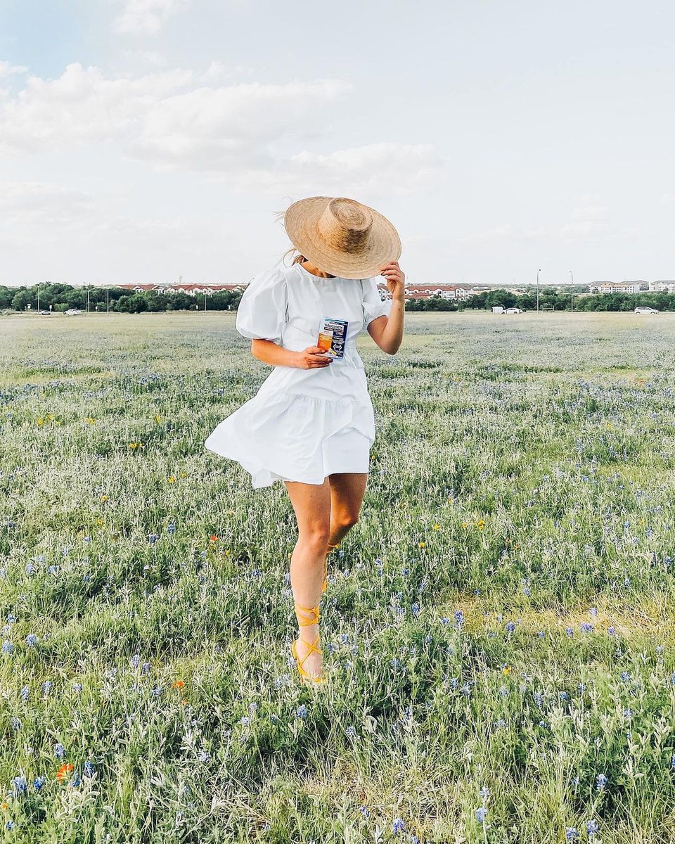 shespeaksup's tweet image. Lana is waving goodbye👋 to sinus-related symptoms and saying hello🤩 to the outdoors &amp;amp; summer time with Mucinex Sinus-Max! #ad #BreakUpSinusSymptoms 
@Mucinex 
instagram.com/p/CeEX24wrNpv/…