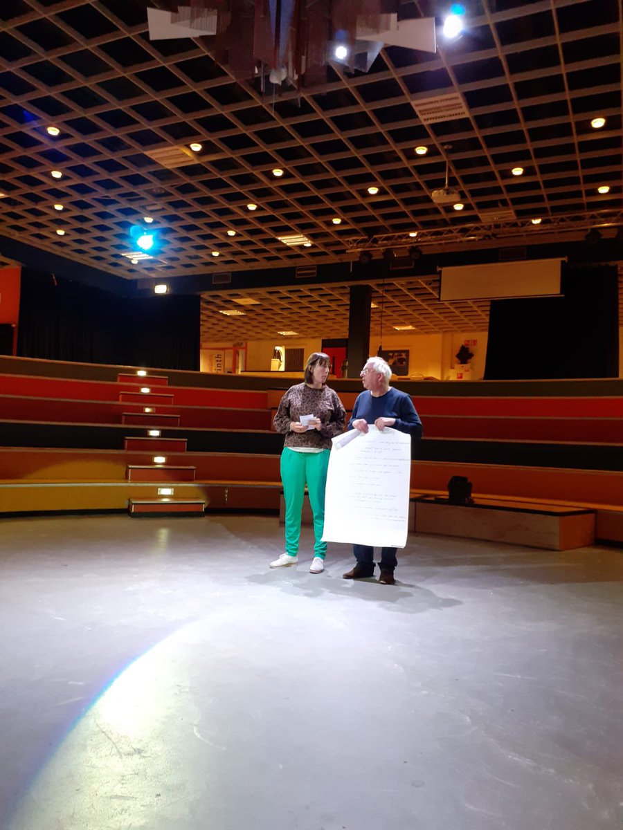 Hoe krijgen we als bewoners meer zeggenschap in onze stad en met welke onderwerpen moeten we samen met het aankomende college &amp; kersverse #raad030 aan de slag? Daar voerden initiatiefrijke Utrechters gisteravond goeie gesprekken over in Krachtstation Kanaleneiland. Verslag volgt!