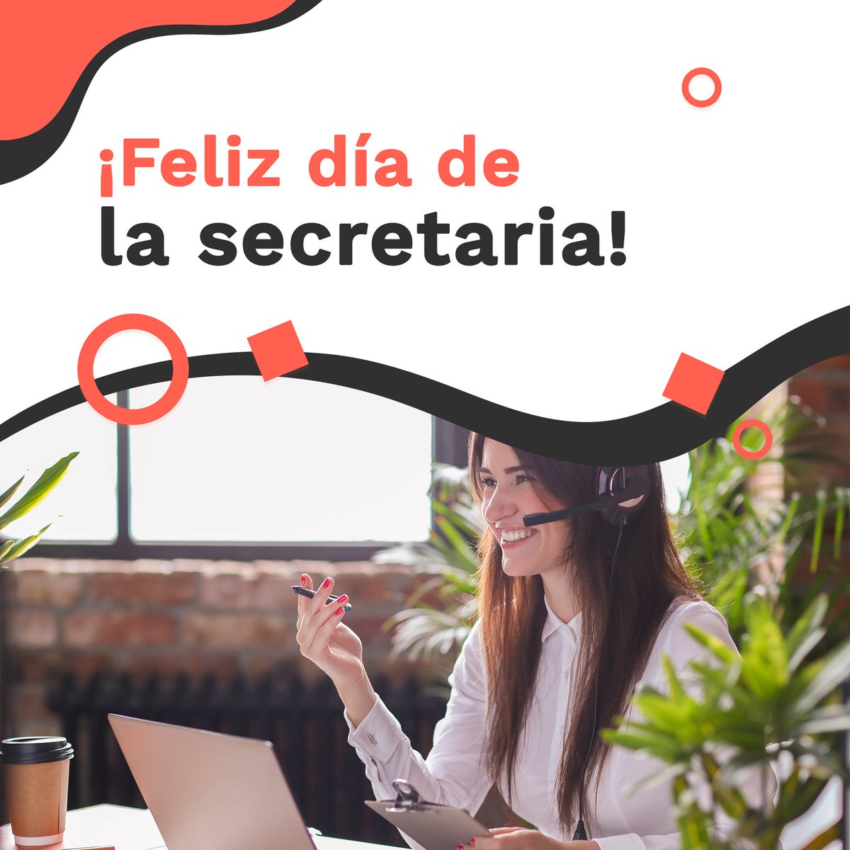 Profesionistass's tweet photo. Feliz día de la secretaria, gracias por su labor👩‍💼

En México se calcula que hay casi 800 mil secretarios, el 90% son mujeres. De las mujeres se estima que 15 de cada 100 son jefas de familia. El 42% trabaja en el sector servicios y el 29% en el ámbito gubernamental. https://t.co/r2XGeThK1m