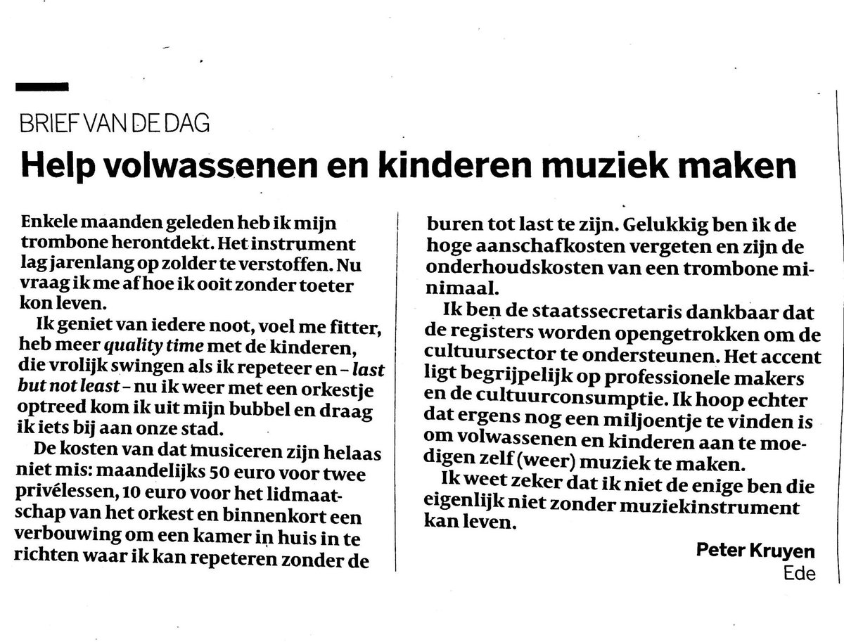Westerharmonie's tweet photo. Mooie ingezonden brief in de #Volkskrant van afgelopen zaterdag waarin Peter het plezier van spelen op z’n oude verstofte #trombone herontdekt en beschrijft. Herkenbaar?
Heb je ook een #toeter onder je bed? Stof ‘m af , neem wat les en kom bij de #westerharmonie! Je bent welkom! https://t.co/z0E05mBKi1