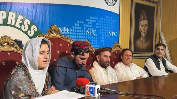 KochiUmarElham's tweet photo. پښتنو دا يو ده هيري غمي دي ده دي غمي قدر وکړي
#PTMPressConference https://t.co/tVSccp92Tr https://t.co/LFiDVRxdX9