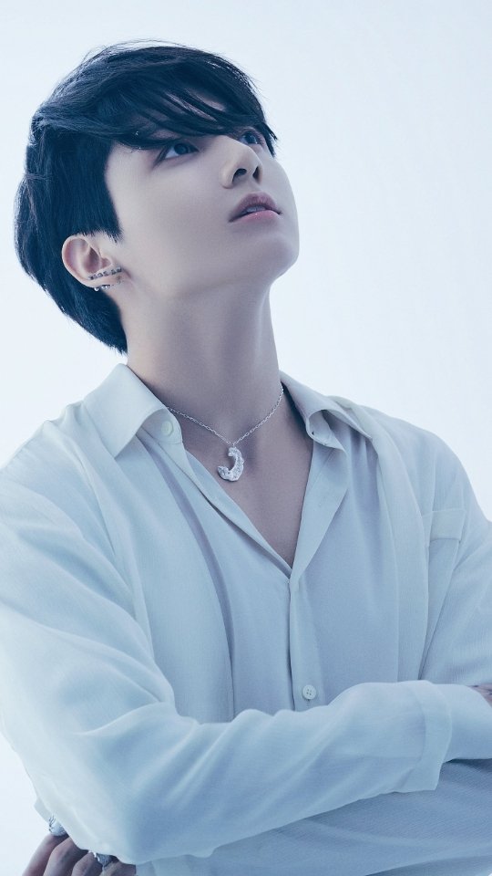 Vampiresumu's tweet photo. @BTS_twt_JUNGKK I miss you so much baby😊😘
Take care &amp; have a beautiful day Kook😇🥰💜🤍💞 https://t.co/MAFhUGZd8p