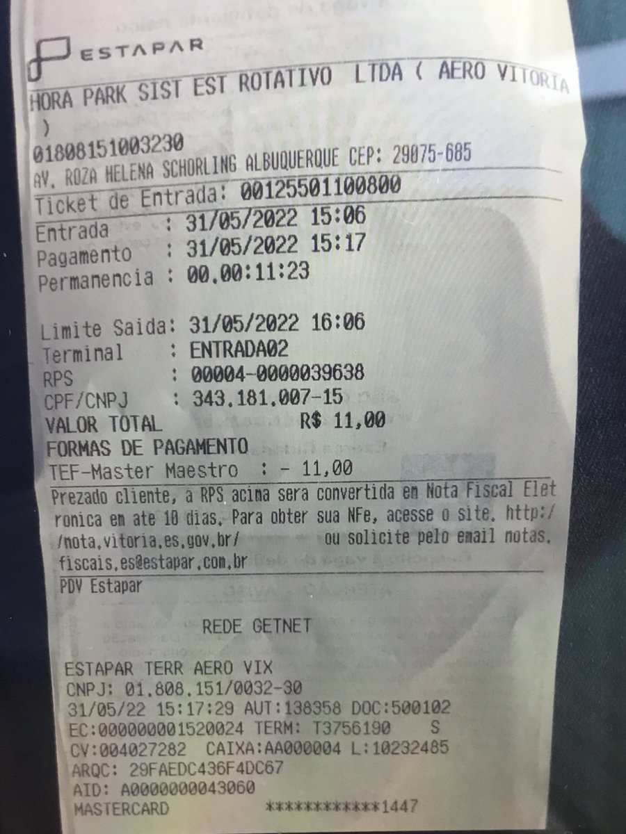 Acabo de sair do aeroporto de Vitória. Fiquei 10 min no estacionamento. Paguei R$ 10,00, por cada minuto R$ 1.1 reais. Preço de mercado ou extorsão? Quem fiscaliza esses valores?