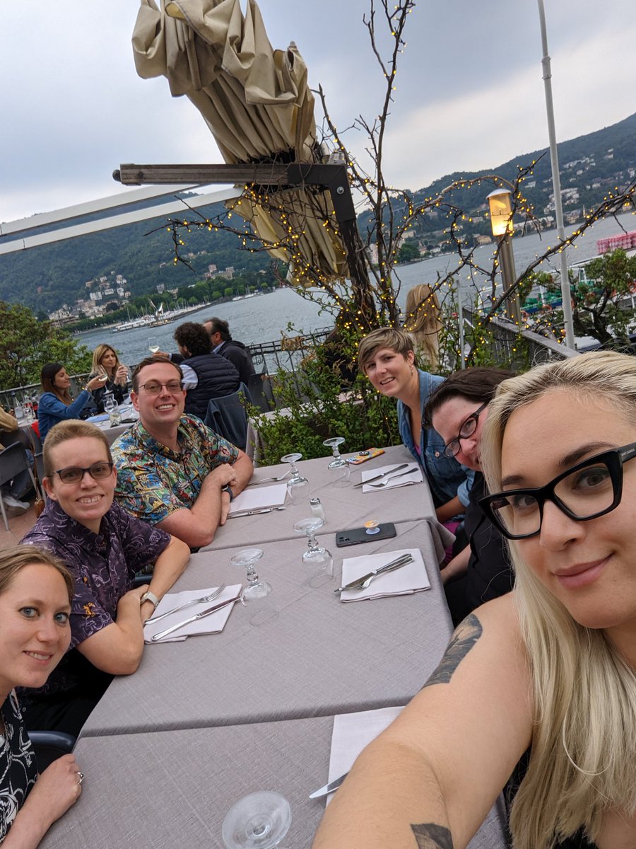 lucidbard's tweet photo. Another beautiful evening in Lake Como! @AnaSalter @DrSarathena192 @lskains @LesiaTkacz @schaefer_tms https://t.co/QLt93uDSVJ