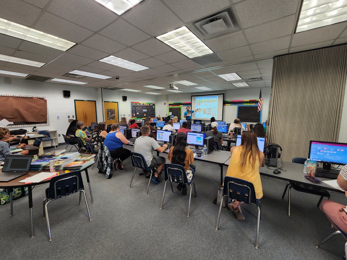 Super excited for Ts to experience enVision Florida, our new Math textbook.<a href="/SavvasLearning/">Savvas Learning</a> Thank you <a href="/GreenwayGators/">Greenway Elementary</a> for hosting!