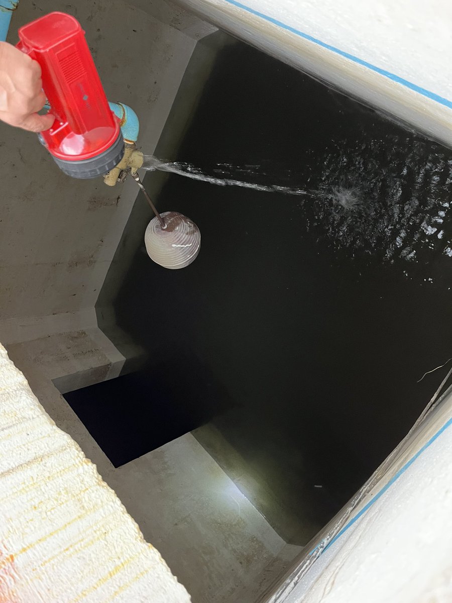 Avgartu1902's tweet photo. Alerta nos está llegando agua sucia turbia amarillenta en la colonia Lomas de Tarango U.H, no sabemos si esto es dañiño para la salud  @AlcaldiaAO  @SacmexCDMX  @lialimon @Claudiashein @SSaludCdMx @EnlaceTAguilas @Centenario_Ofic @GobCDMX https://t.co/Tk4cec1hq4