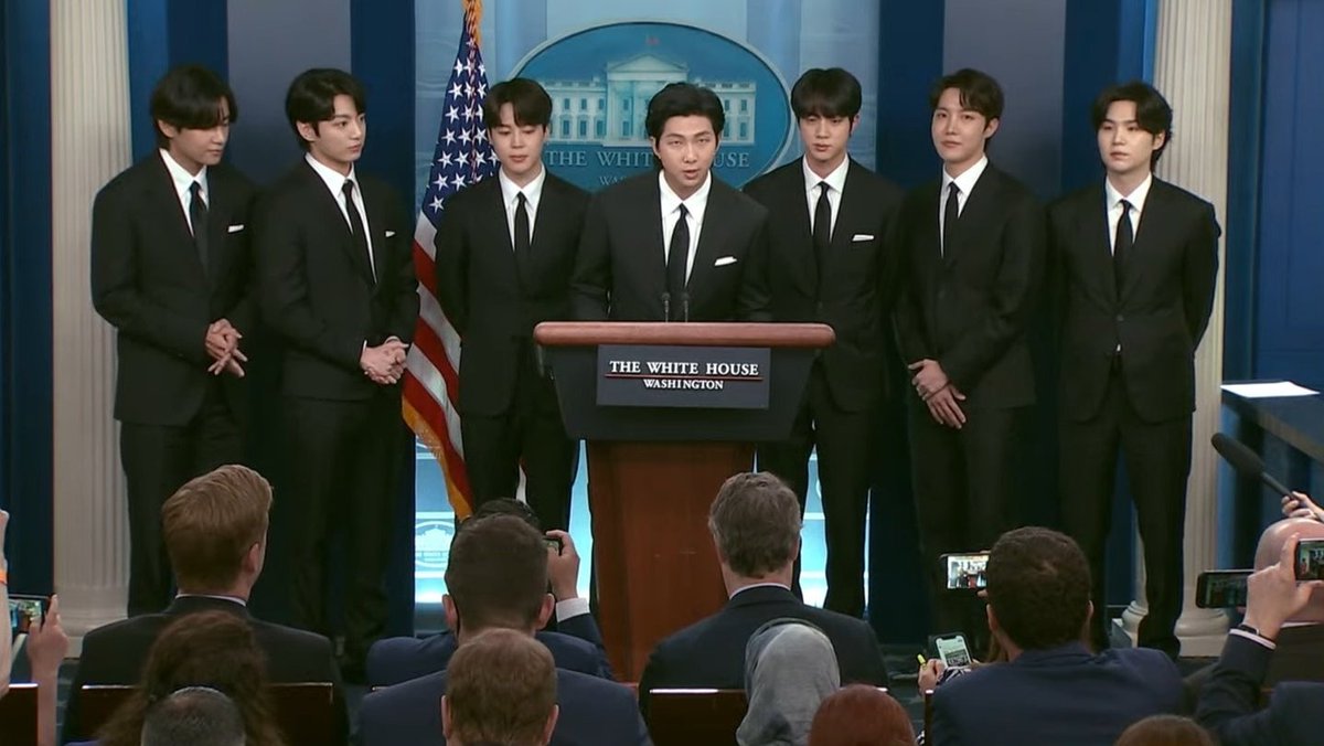 UniversBTS_'s tweet photo. 📝 Tradução da Coletiva de imprensa do BTS na Casa Branca - a thread 

#BTSatTheWhiteHouse #방탄소년단 https://t.co/9d79Xt42Lk