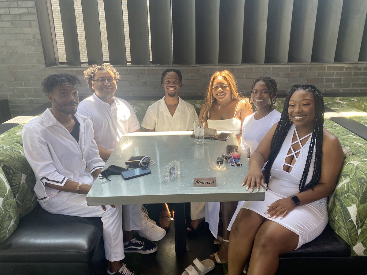 amazing_nell's tweet photo. Big Thanks to all the people who showed up for my birthday! It really meant a lot to see all of y’all in one place!! My heart couldn’t be happier https://t.co/NPNf9ofKQf