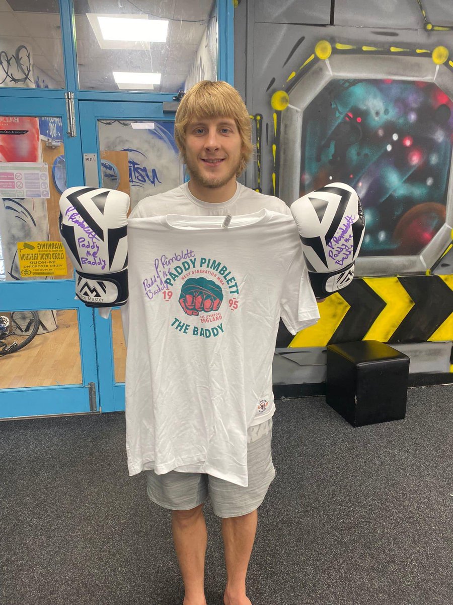 FightFirstFND's tweet photo. 🚨PADDY PIMBLETT AUCTION🚨

Our second signed @theufcbaddy glove is now live. Grab it while you can 🥊

All funds raised by the auction will be used to help support Women and young children in the area that suffer from abuse ❤️

BID BELOW ⬇️ 

https://t.co/1JML7n0JXA https://t.co/TTAOJgBYxb