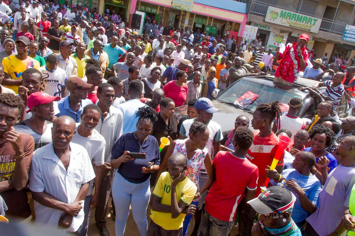 Baringo South Constituency @JubileePartyK and Azimio la umoja candidate Dickson Ole Keis bringing Marigat town to a standstill as he presents his nomination papers to IEBC for clearance. 

Baringo South wamesema Baba @RailaOdinga is the 5th
@MarthaKarua @SABINACHEGE @hon_kega