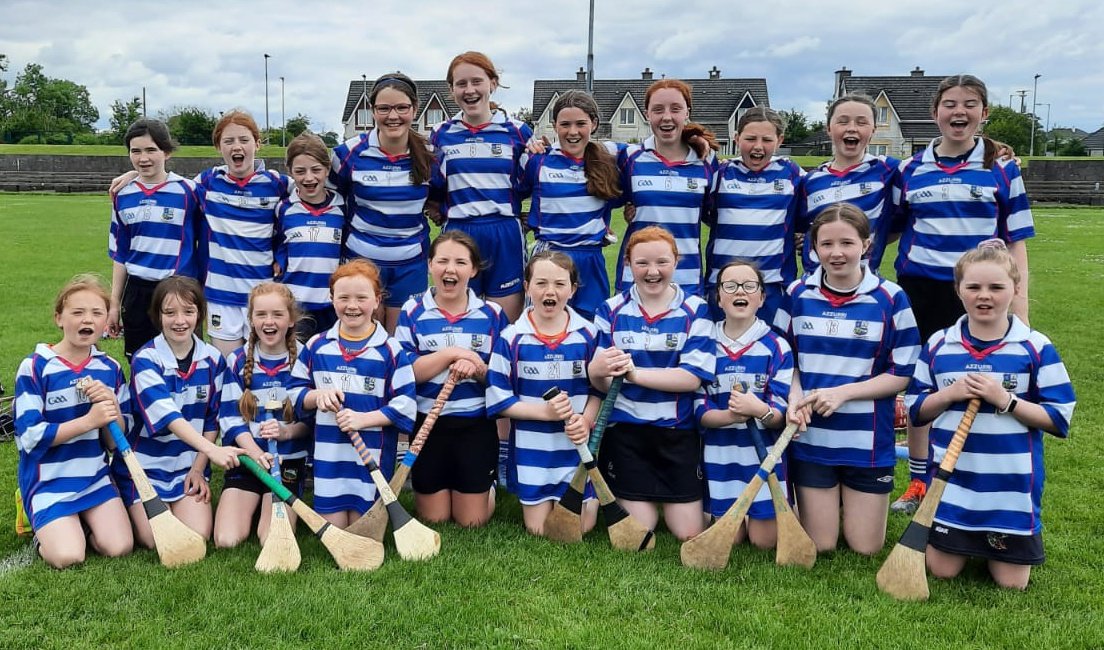 StJosephs_PS's tweet photo. Well done to our U13 Camogie Team who came through a very tough @TippCumanNamBun semifinal today v Powerstown NS. We are so proud of you all!
Thank you to @paddy_cadell of One19 for the delicious hot chocolate afterwards 😊 
Semple Stadium Here We Come!!
@templemoretown https://t.co/Mo3VKdI6a0