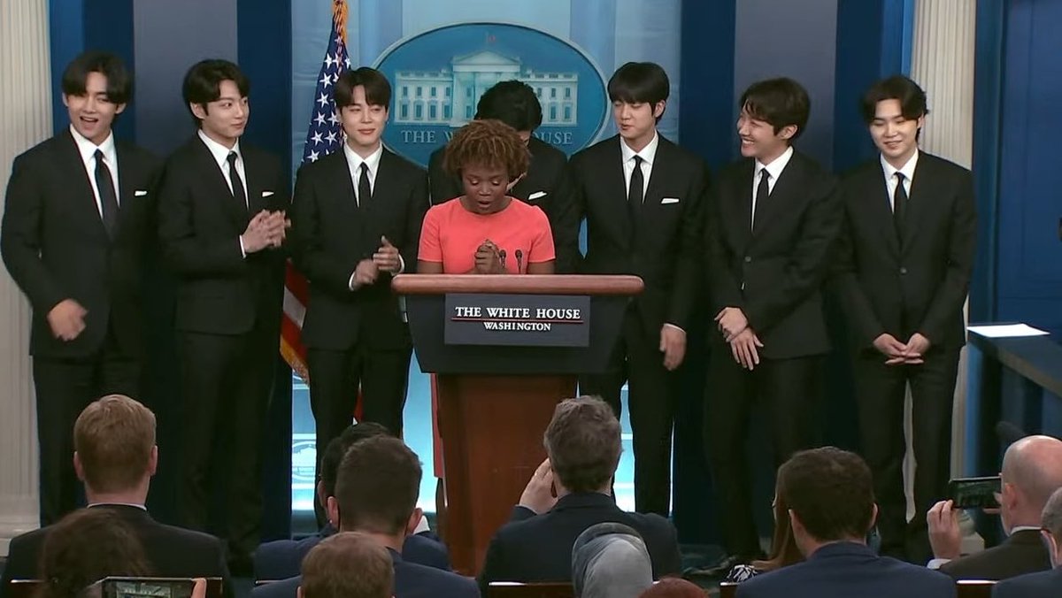 GomezAnalytics's tweet photo. .@SelenaGomez &amp; @BTS_twt this month at the White House using their voices to talk about what really matters.

—  This is the meaning of being impact &amp; kindness. https://t.co/R871yk5ixS