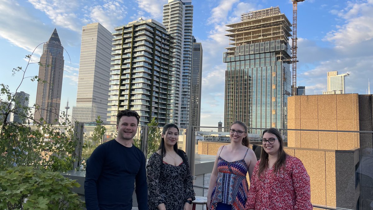 licasci's tweet photo. Busy day at Chemspec conference - rooftop bar located! 📍🍸🍹 https://t.co/eYWsgTTQGI