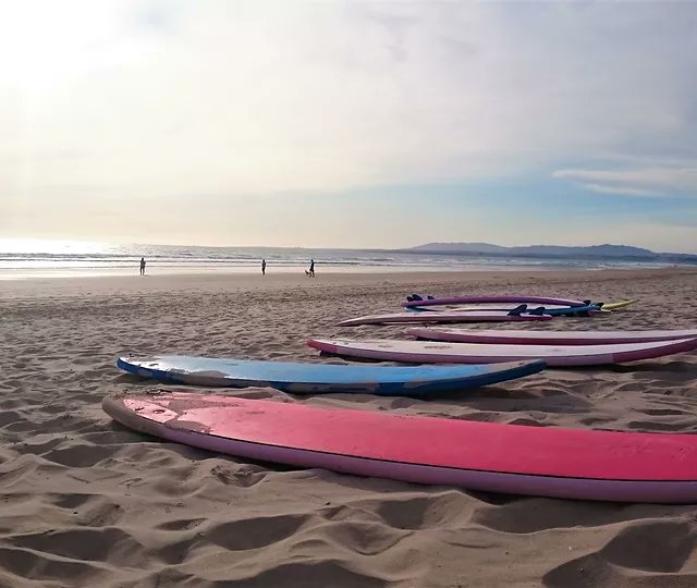SurfingHunt's tweet photo. An epic day of surfing!! with @Ken4Fighter https://t.co/ESFN8BRXHw