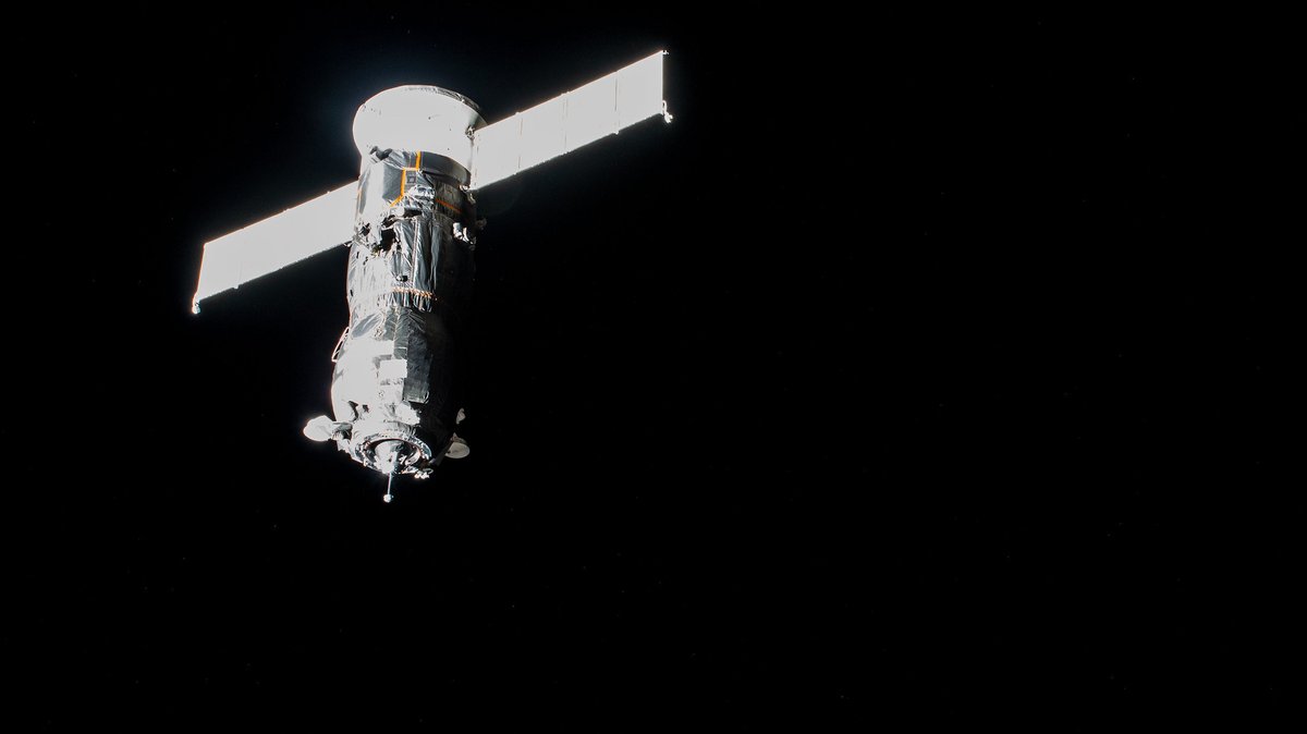 NASA to Provide Live Coverage of Space Station Cargo Launch, Docking
https://t.co/L4DgAgqBJG
#SpaceX #Tesla #TeslaMotors #ElonMusk #Elon #Mars #SpaceTech #SpaceEconomy #DisruptiveTechnologies #NASA #Space https://t.co/WHJSeLKa6k