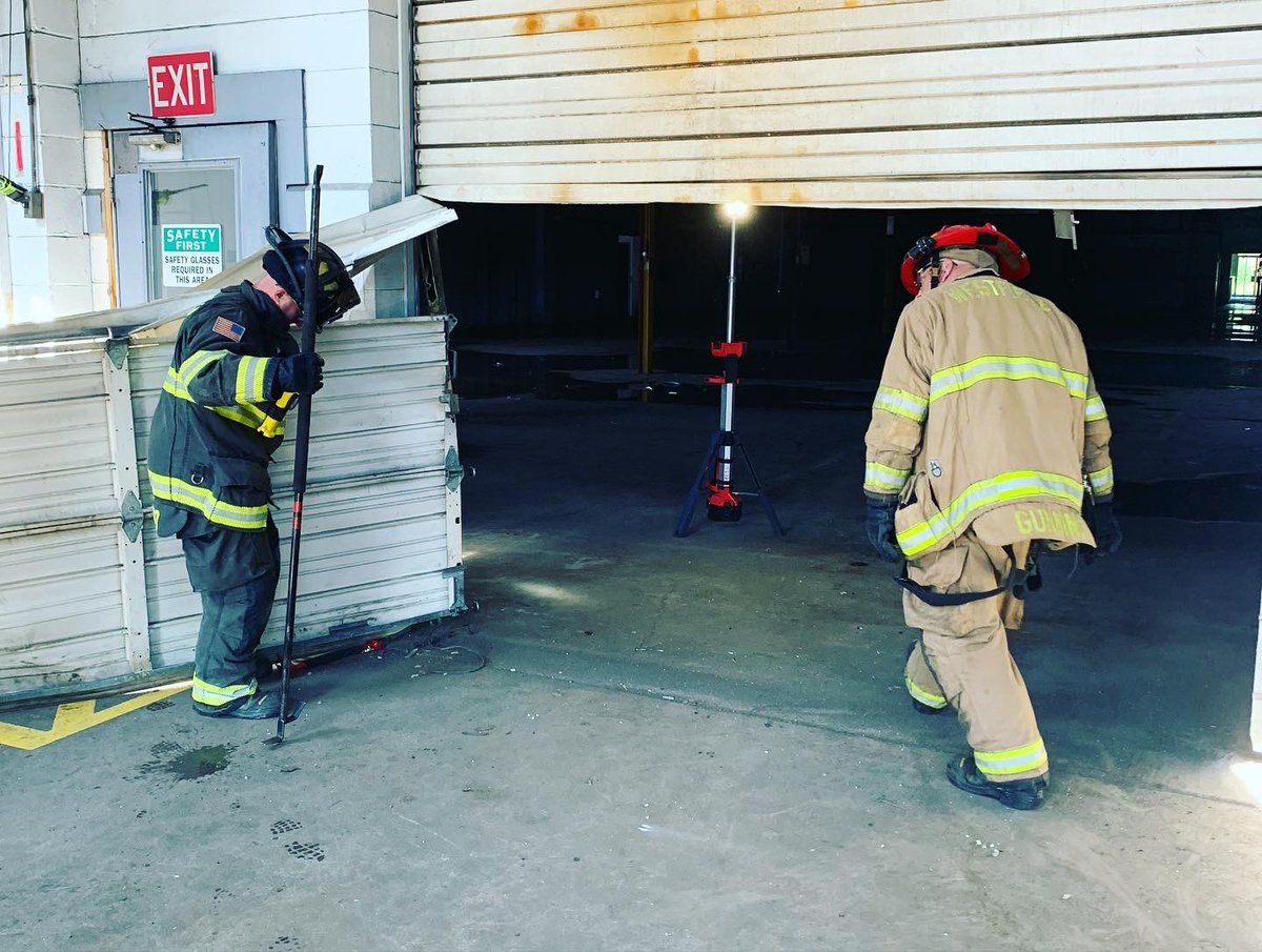 WestfieldFire's tweet photo. Westfield crews exercised forcible entry skills on commercial doors and the correct procedure for cutting through garage doors. #trainingmatters #forcibleentry #savinglives #savingproperty https://t.co/JfJbpBUNI7