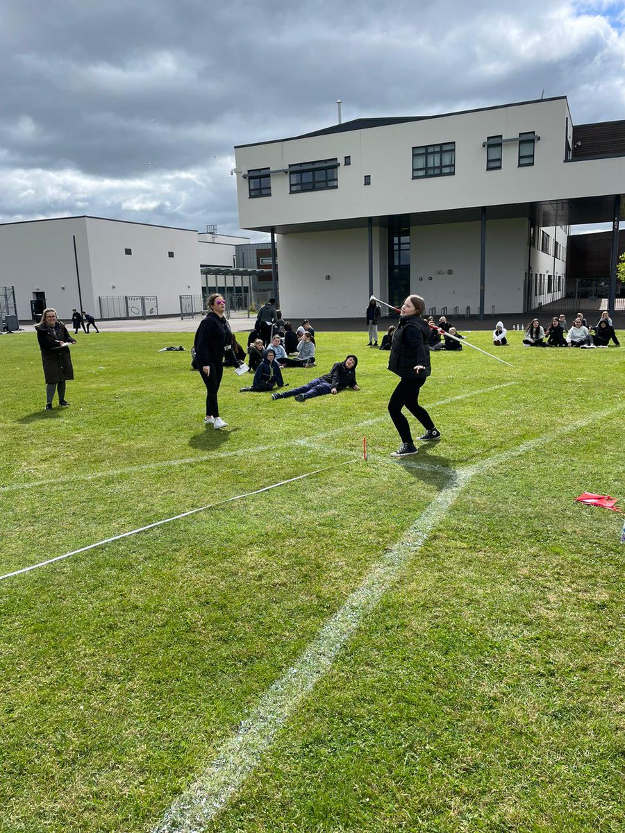 GHS_PEGHS_PE's tweet photo. What a couple of days that has been at @GHS_PEGHS_PE S1-3 Sports Days. Great weather and brilliant competition along with lots of positivity and support shown!! Even some staff got involved. Congratulations to the winners and everyone who took part!! @GrangemouthHS @mills3010 https://t.co/pZRAUzZrTF