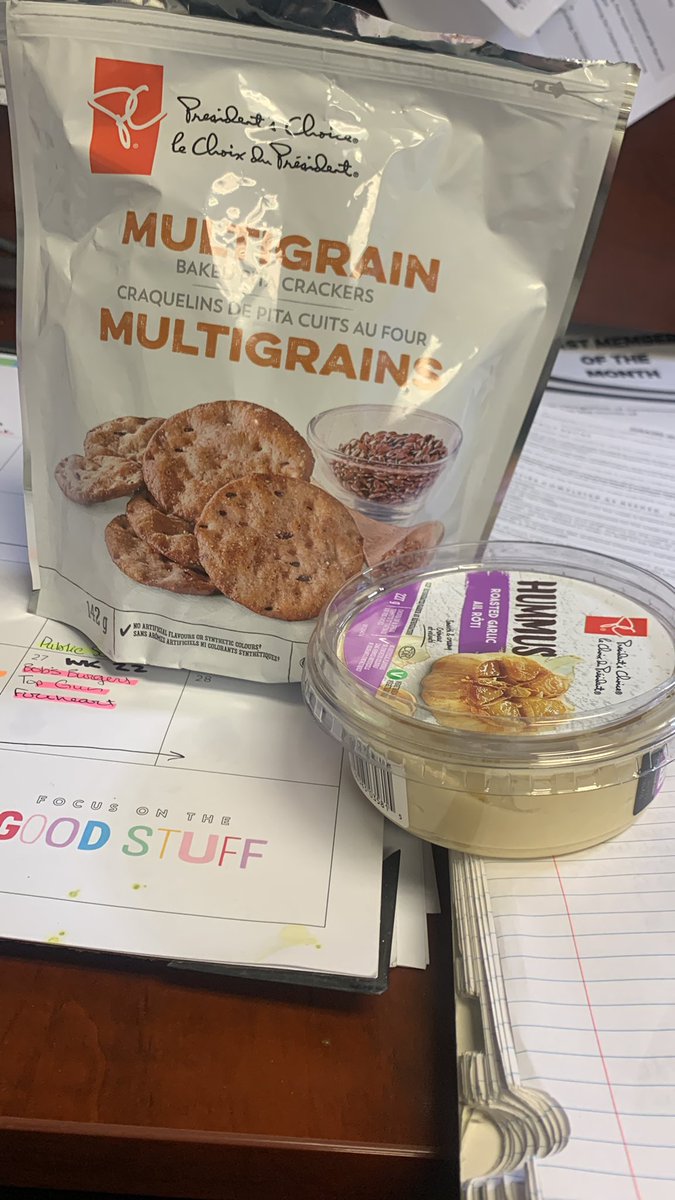megpaintsnails's tweet photo. Guess I have to bring hummus to work, darn https://t.co/TaZ5T9vq7V