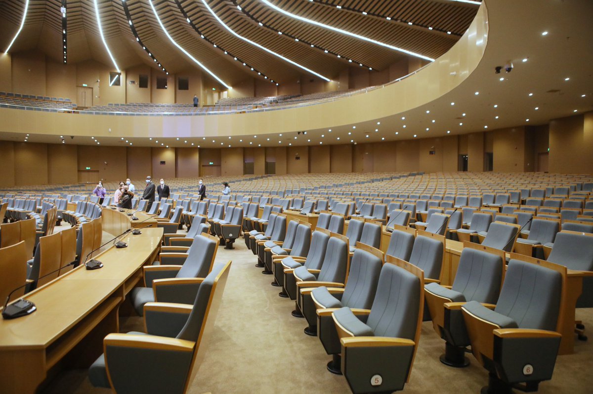 The Kenneth Kaunda International Conference Centre, that we commissioned today in Lusaka, is a symbol of the unshakeable friendship between #Zambia and the People's Republic of China. 🇿🇲+🇨🇳 =🤝 #aBrighterFuture #InvestmentForProsperity