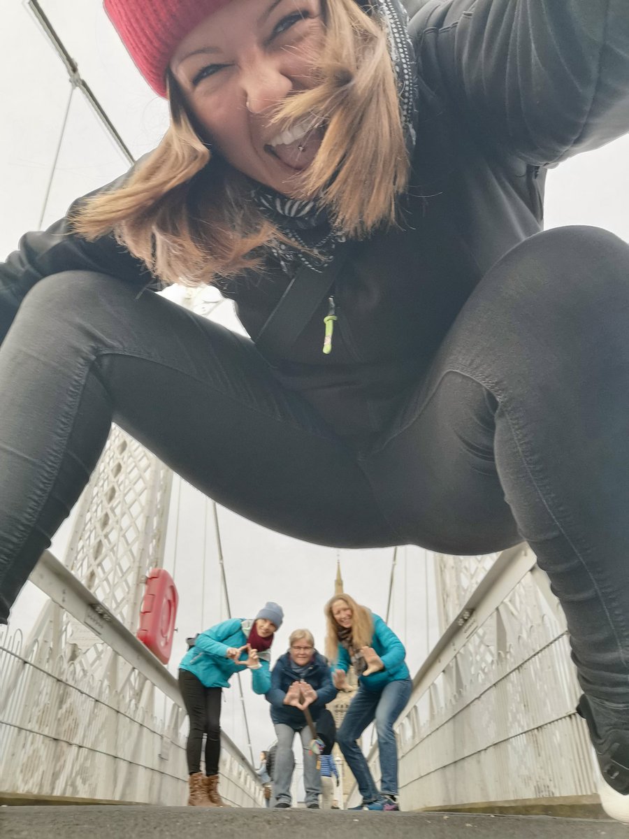 HSattelmayer's tweet photo. @DorineSaes @BirgitFaggo @SamHeughan @fra_shiny @hanny710110 Was a funny moment.
😂👍🏼🏴󠁧󠁢󠁳󠁣󠁴󠁿😍
Round 2 was in Inverness 😂 https://t.co/aIXgfXuSPC