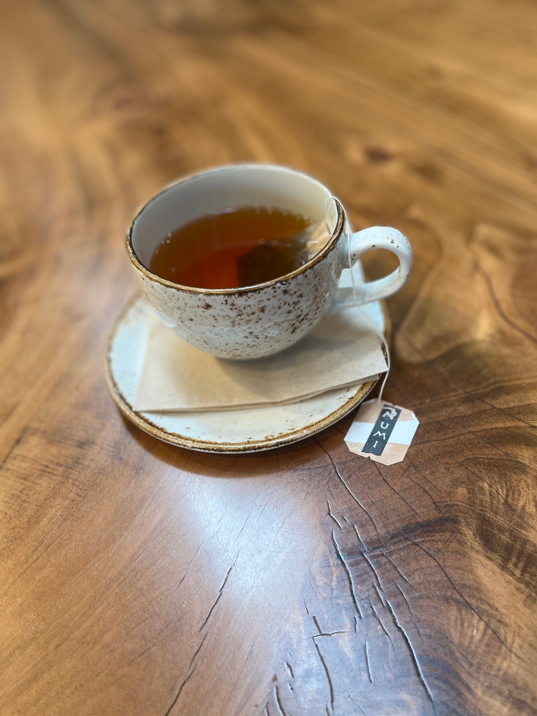 🔎 Vendor Spotlight:

@NumiTea 🍵

The Sand Hill Kitchen prides in supporting local businesses like Numi. Their vision is to 'activate a chain of positivity and possibility that radiates far and wide.”

#SHK #EatLocal #LocallySourced #ActivatingPurpose #NumiOrganicTea