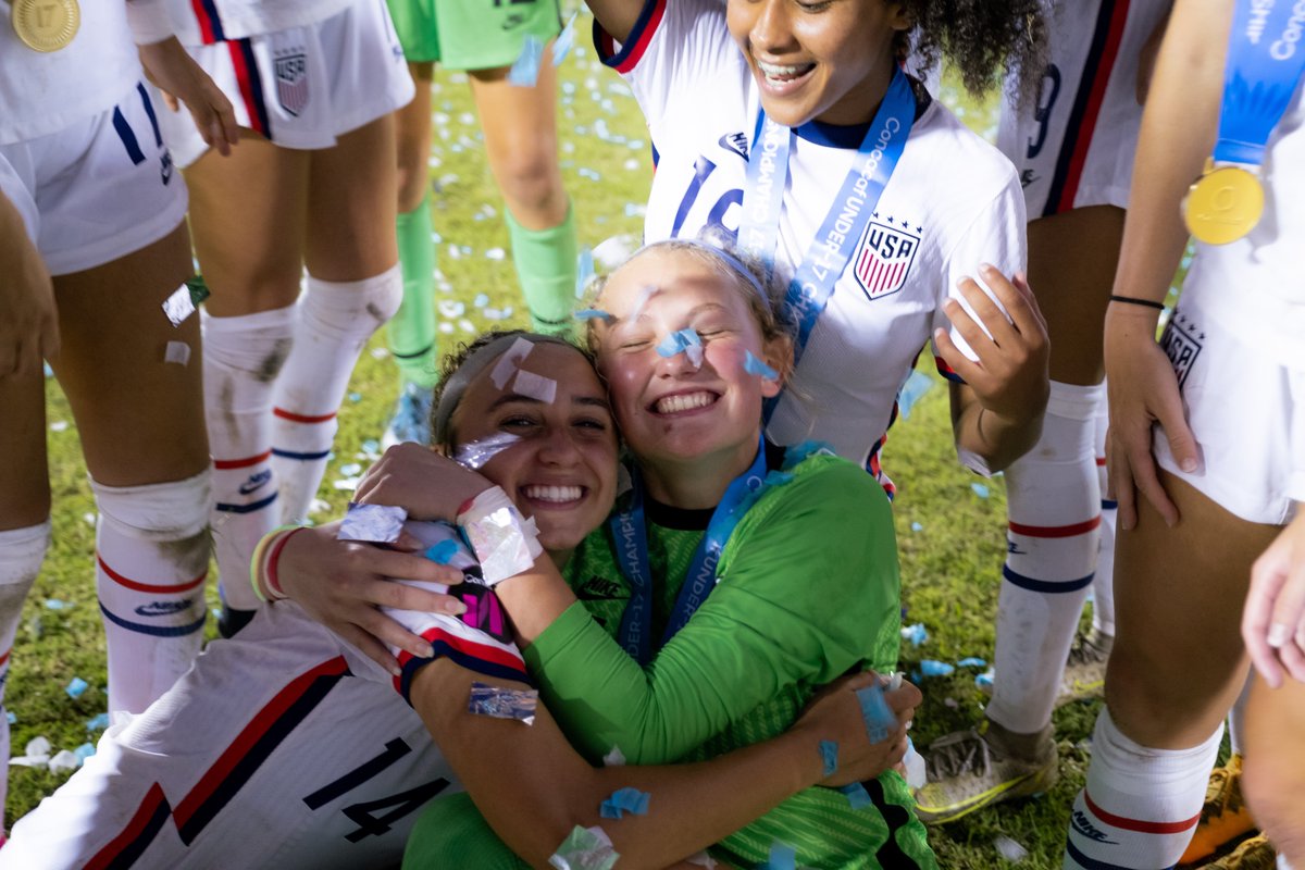 ussoccer's tweet photo. We can all play a part in creating safe and inclusive environments that recognize and support mental health🧠⚽️

Information and resources for players, coaches, referees, administrators and parents are available at https://t.co/B5Lt2QsCat

#MentalHealthAwarenessMonth https://t.co/tlQ6XKCuwc