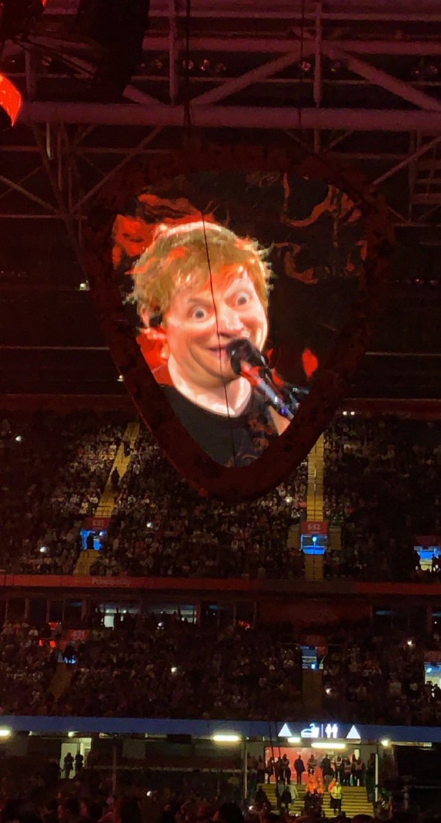 jennaprobert87's tweet photo. @edsheeran 26th May at cardiff couldn’t resist getting a snap chat filter on our Ed 🤣🤣🤣 what a brilliant night ❤️ https://t.co/o1UVWt2EDE