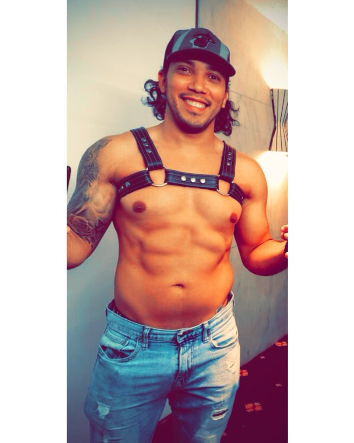 luisangelinpty's tweet photo. Okay. This one was the one. I was so embarrassed. #IMLWeekend was a great experience. I wanna go again and get more stuff. It makes me feel good. Let me know. What do you think? https://t.co/wlbb9KuZIL