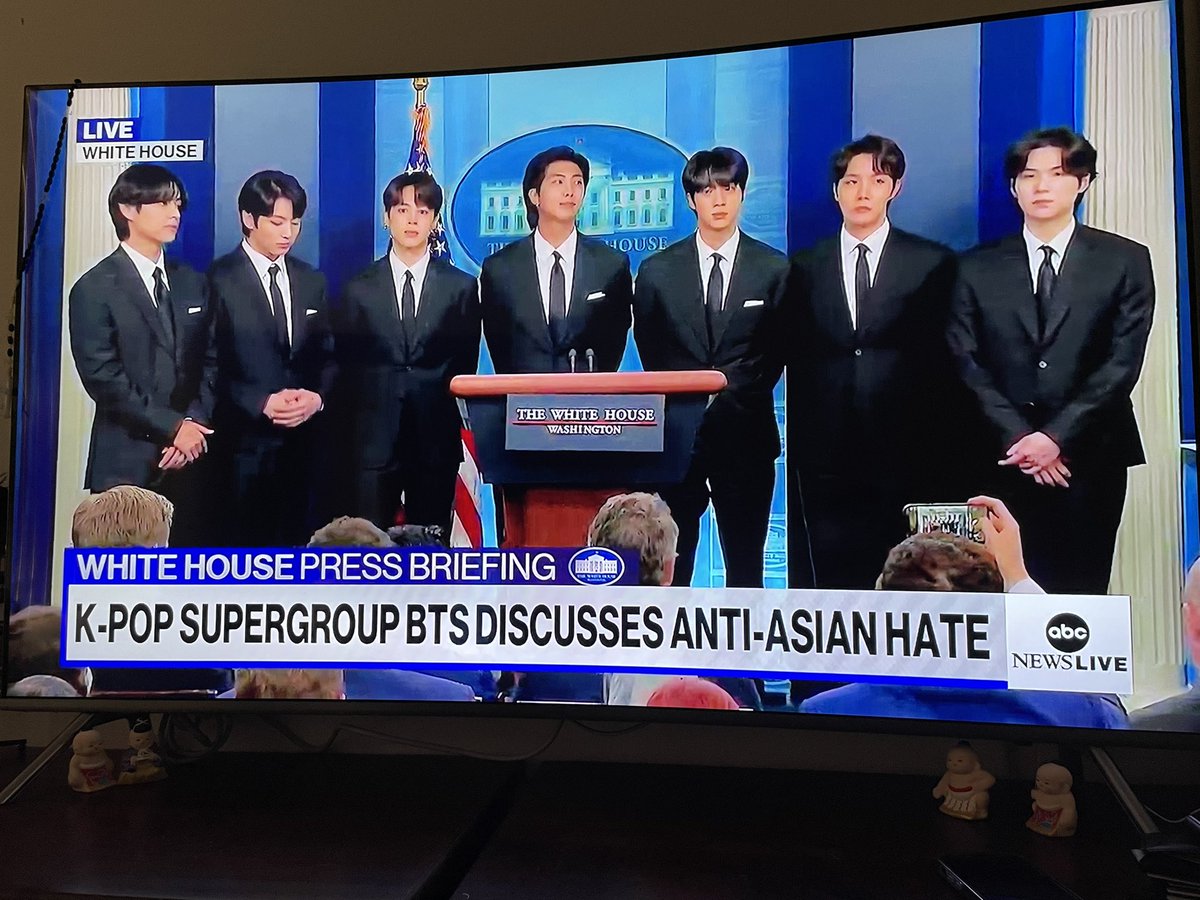 catfrancisco1's tweet photo. @bts_bighit Thank you for coming and raising awareness on such an important issue 💜 https://t.co/P2nXHa1SYh