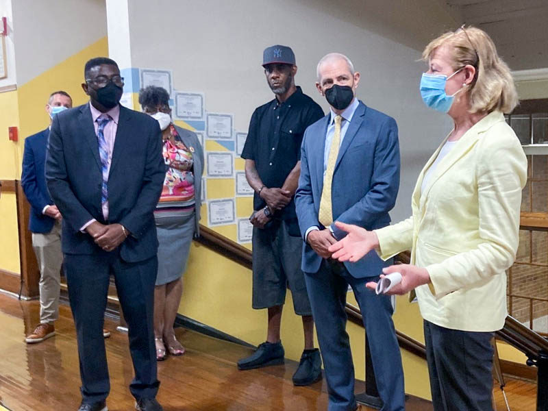 mupeacemaking's tweet photo. Thank you to @SenatorBaldwin @DrPosleyMPS @PresLovell and Dean Bostic for visiting the MPS Success Center today. This is a great example of @MarquetteU Center for Peacemaking and @MilwaukeeMPS collaborating to serve Milwaukee students and families! https://t.co/ejmSOxgqQs