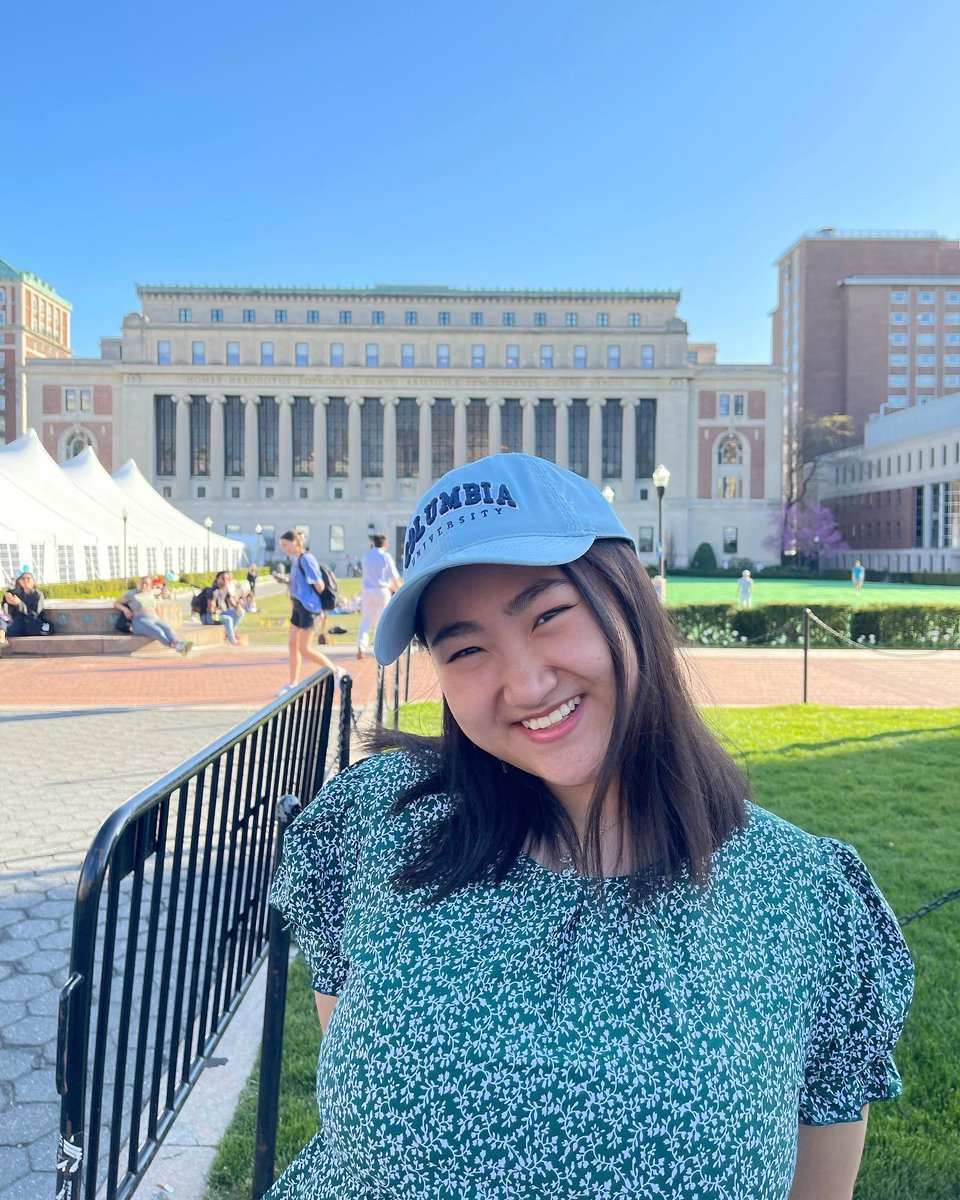 LEDA_Scholars's tweet photo. Many thanks to @BetterMakeRoom for championing #CollegeSigningDay throughout May! Here are some amazing Co.17 #LEDAScholars who participated this year, but social media #clout or not, we are 👏so👏proud👏 of Cohort 17!
@BrownUniversity: Dior
@Columbia: Joyce, Saiya
@DukeU: Chanté https://t.co/ErgnaQ7oZ8