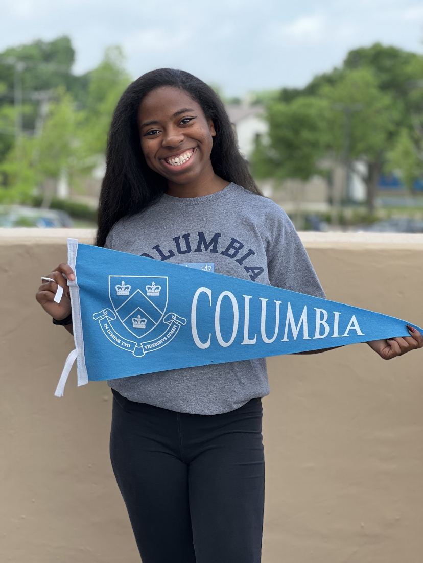 LEDA_Scholars's tweet photo. Many thanks to @BetterMakeRoom for championing #CollegeSigningDay throughout May! Here are some amazing Co.17 #LEDAScholars who participated this year, but social media #clout or not, we are 👏so👏proud👏 of Cohort 17!
@BrownUniversity: Dior
@Columbia: Joyce, Saiya
@DukeU: Chanté https://t.co/ErgnaQ7oZ8