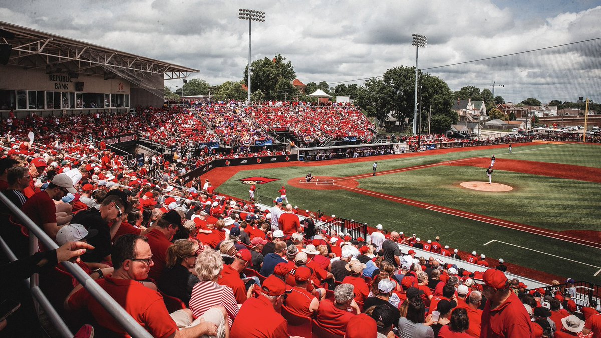 7 𝙝𝙤𝙢𝙚 𝙧𝙚𝙜𝙞𝙤𝙣𝙖𝙡𝙨 𝙞𝙣 𝙩𝙝𝙚 𝙡𝙖𝙨𝙩 9 𝙨𝙚𝙖𝙨𝙤𝙣𝙨.

Nobody has seen more regionals in that time than #CardNation.

#GoCards | #RoadToOmaha