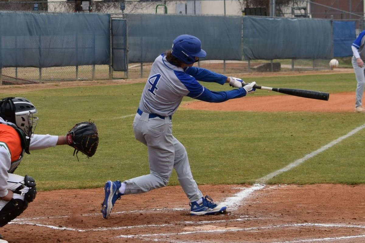 BaseballBandera's tweet photo. Congrats to the Bulldogs who were named 2nd Team All District:
Dylan Gherman-OF
Randon Wheeler-Utility
Pat Cizek-1B
Proud of what these guys did on the field this year.
#WeAreOne #1Family @BanderaISD @BHS_DogsSports https://t.co/Rn3N5sSE8a