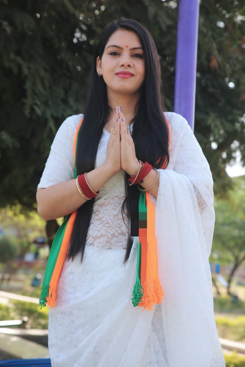 Roshniyadavmp's tweet photo. रामराजा की कृपा से और आप सबके आशीर्वाद से कल दिनांक 01/06/2022 सुबह 10:30 बजे निवाड़ी कलेक्ट्रेट में जिलापंचायत निवाड़ी के वार्ड क्रमांक 6 से जिला पंचायत सदस्य पद के लिए नामांकन दाखिल करूंगी l
मेरे सभी से विनम्र निवेदन है, कि कल मेरा साथ देकर, मेरा हौसला बढ़ाएं।
@ChouhanShivraj https://t.co/L52oACSjND