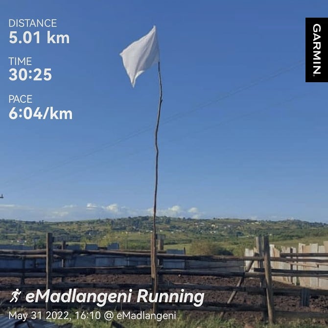Paul_Mohlakoana's tweet photo. "keep the fitness in you ๐โโ๏ธ๐ช๐โโ๏ธ๐ฏ
#Run5kmMovement #FetchYourBody2022 #RunningWithTumiSole https://t.co/mcRuNjlAmt