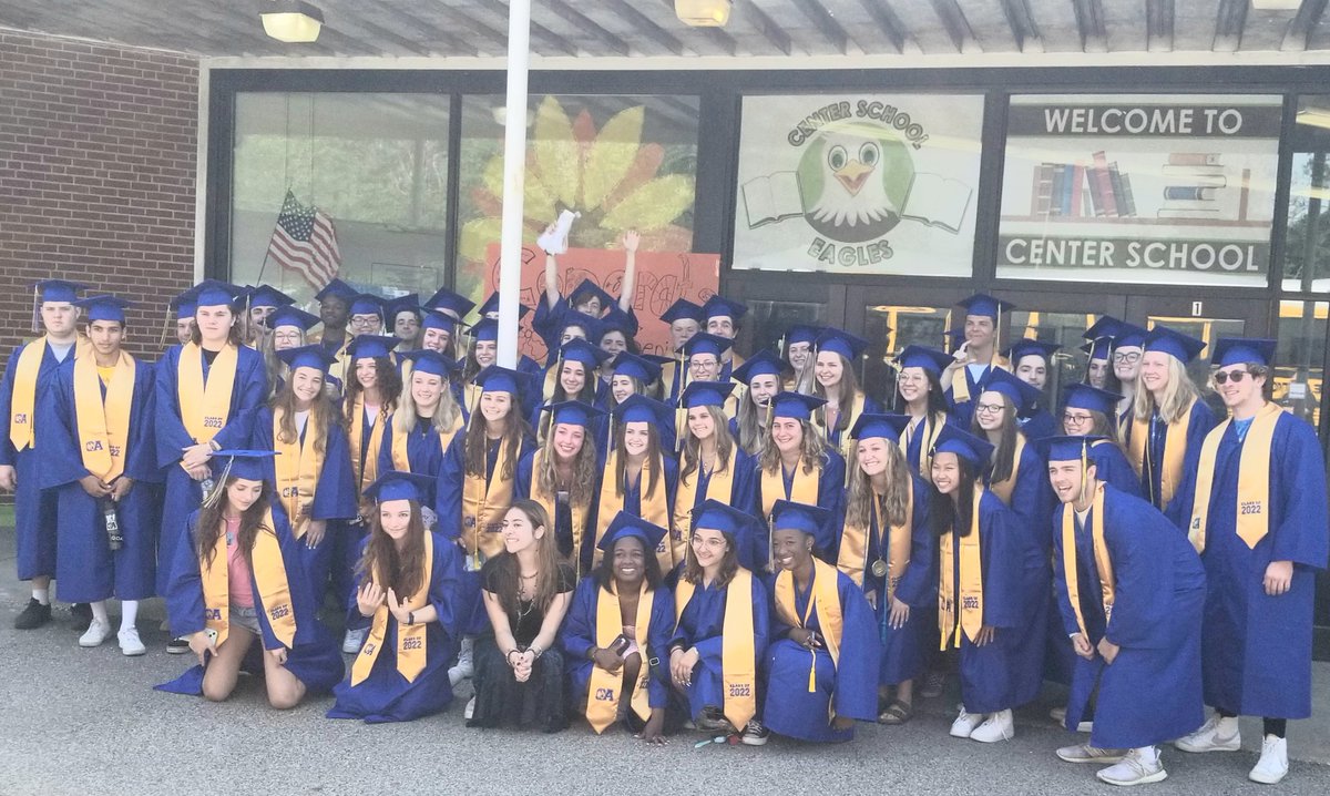 Congratulations to OA graduating seniors and former Center School Eagles!  We are so proud of you! Keep shining your light  #WeDigEPS <a href="/flanagan_oahs/">TJ Flanagan (he, him, his)</a> <a href="/papermsshea/">Kristyn Shea</a>