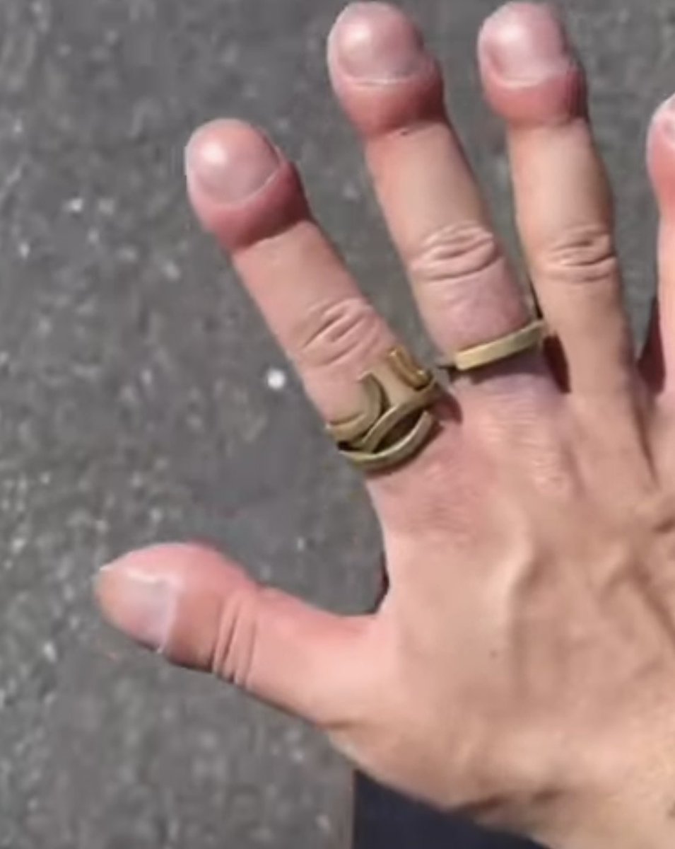 Augustus von Heimlich tweet media