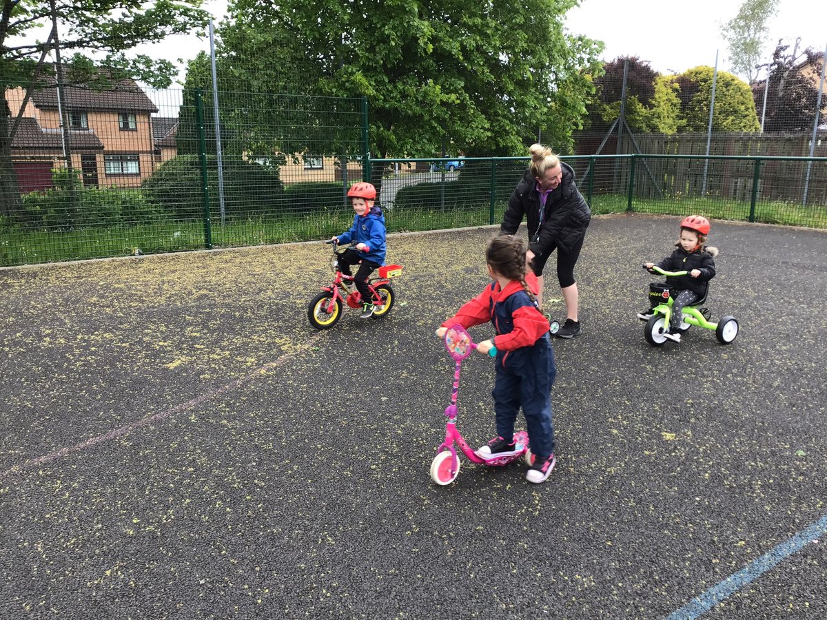 Caldercuilt's tweet photo. Push or Peddle Parade!!#cnccommunity https://t.co/3KqfjVgzfQ