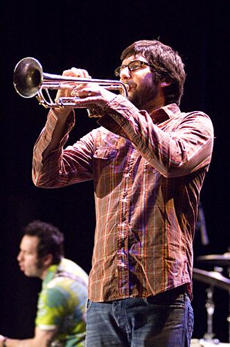 Happy Birthday to Scott Klopfenstein former trumpet player and vocalist of @ReelBigFish, The Nuckle Brothers, The Scholars and currently with @littlestmanband. #ocska @REELBIGFISHFANS  #skatwitter