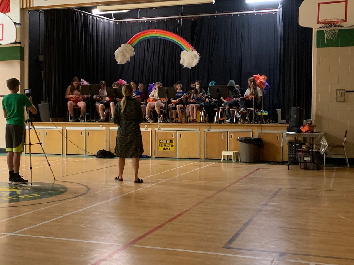 kirkalexis2's tweet photo. Thank you @MrsMcGovern45 for all of your amazing work bringing the arts into all of our classrooms! https://t.co/tbiX7ENsbd