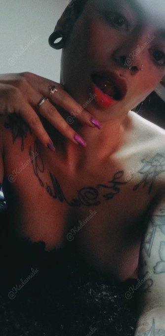 Buenos y lindos d&iacute;as mis amores 🥰 https://t.co/fOfqN3U3FD<a href="/tag/feet"class="tags"><span>#feet</span></a><a href="/tag/feetpic"class="tags"><span>#feetpic</span></a><a href="/tag/feetcontent"class="tags"><span>#feetcontent</span></a><a href="/tag/feetfetiche"class="tags"><span>#feetfetiche</span></a><a href="/tag/fee"class="tags"><span>#fee</span></a>