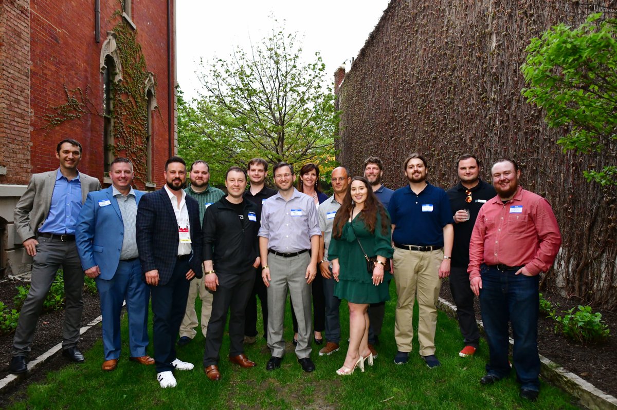 WizardDigitalAd's tweet photo. ๐ป A great time was had at the networking event hosted by @JetRails in Chicago during the @RetailInnovate. It's always nice to connect with fellow marketers and entrepreneurs. #RICE22 #WizardDigital #DigitalMarketing https://t.co/PB01BYs8AD