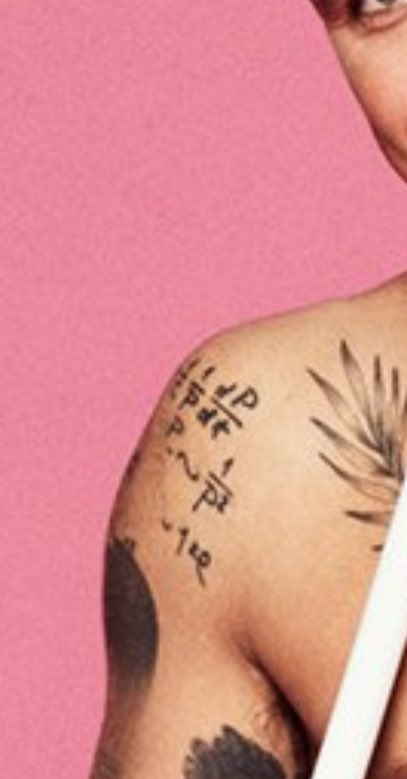thesjbacon's tweet photo. Hold tf up, no way that’s a differential equation tattooed on his shoulder #loveisland https://t.co/GhUrGtVWGI